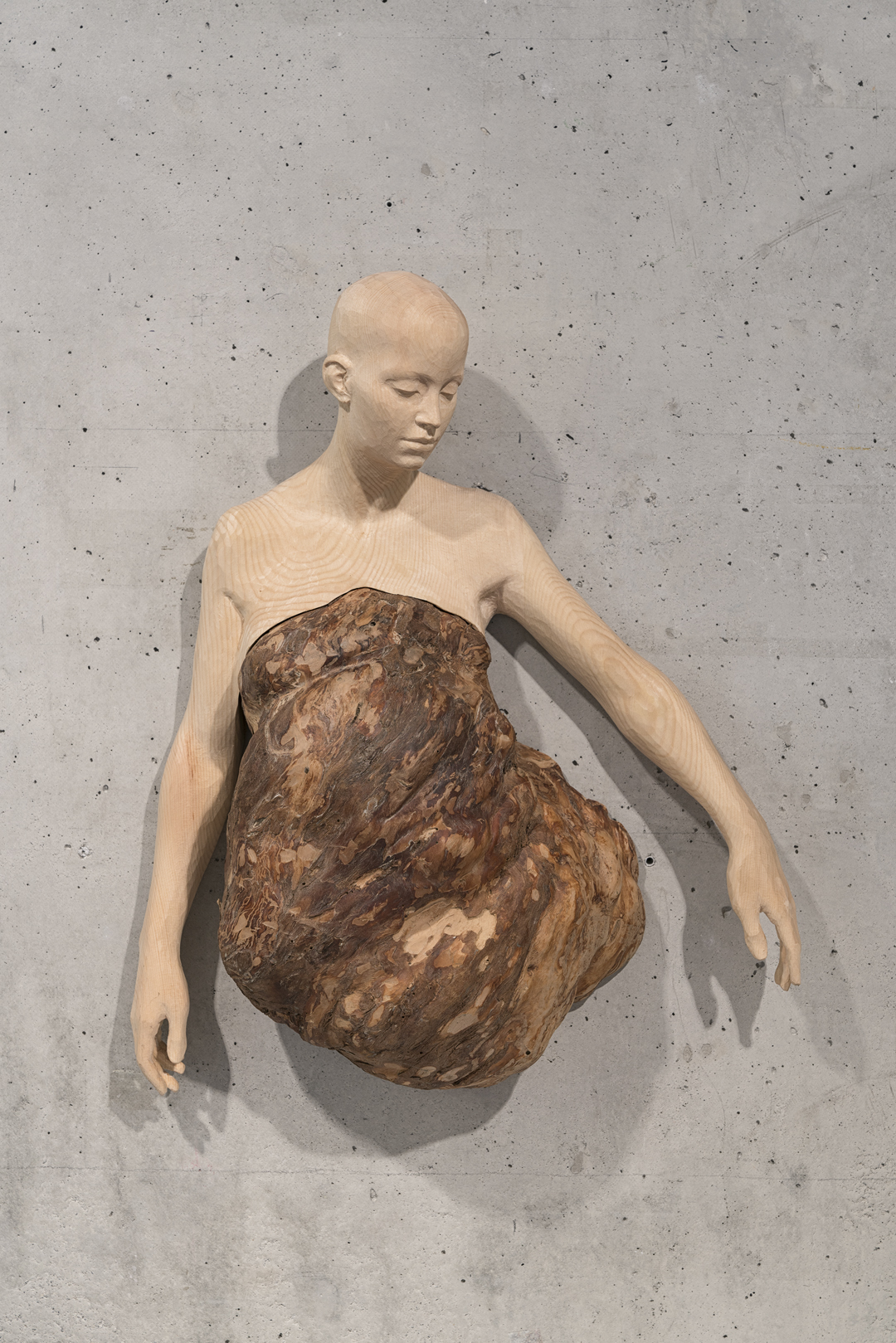 ipertrofia - donna nel vento